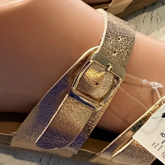 NWT Mad Love Metallic Rose Gold Strappy Sandals - Picture 5 of 8